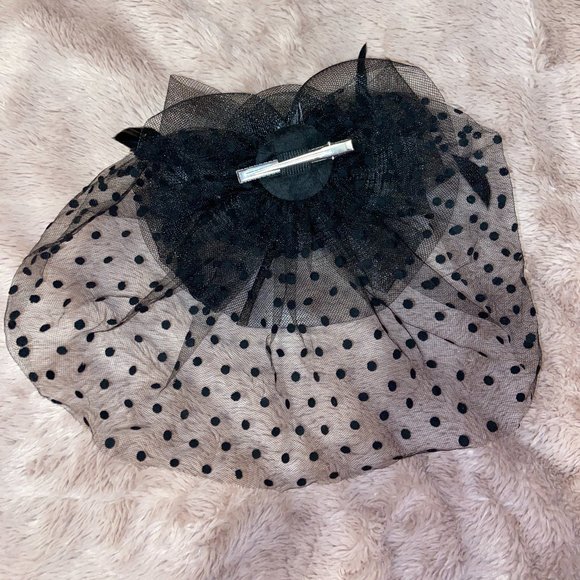 Black Rose + Polka Dot Headpiece - Picture 4 of 6